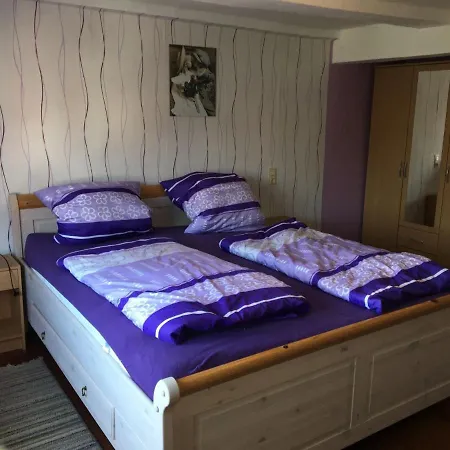 Family Friendly Holiday Home In Alheim Obergude With Garden * Obergude
