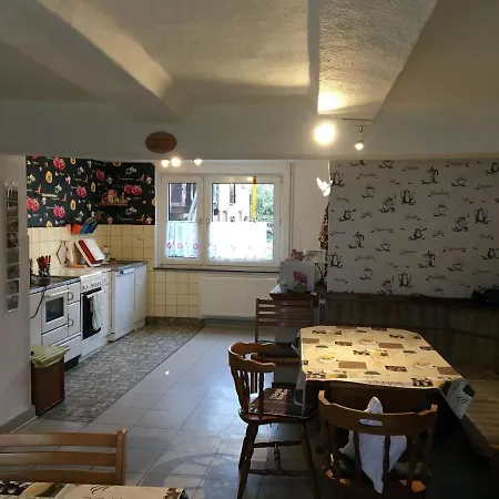 Nyaraló Family Friendly Holiday Home In Alheim Obergude With Garden *